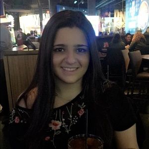 Meet your Posher, Brooke